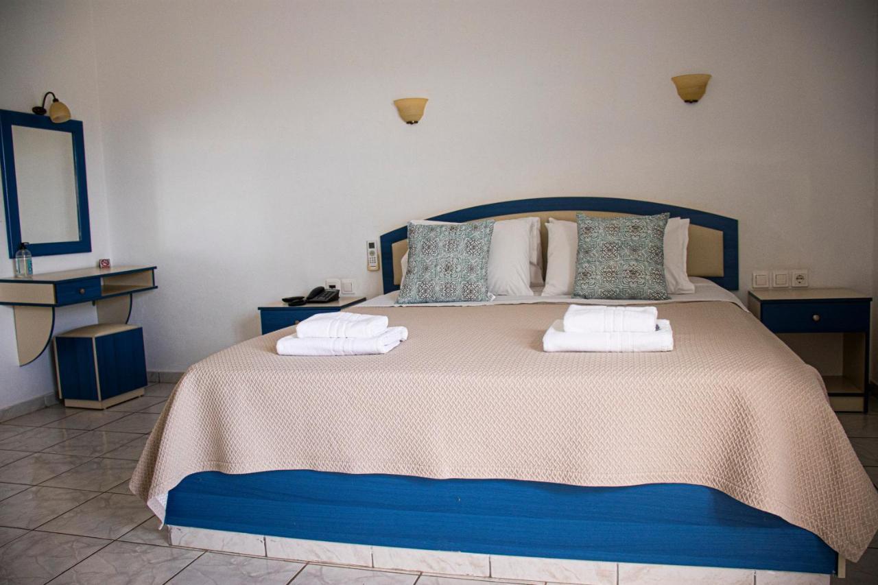 Castri Village Hotel Палекастрон Экстерьер фото
