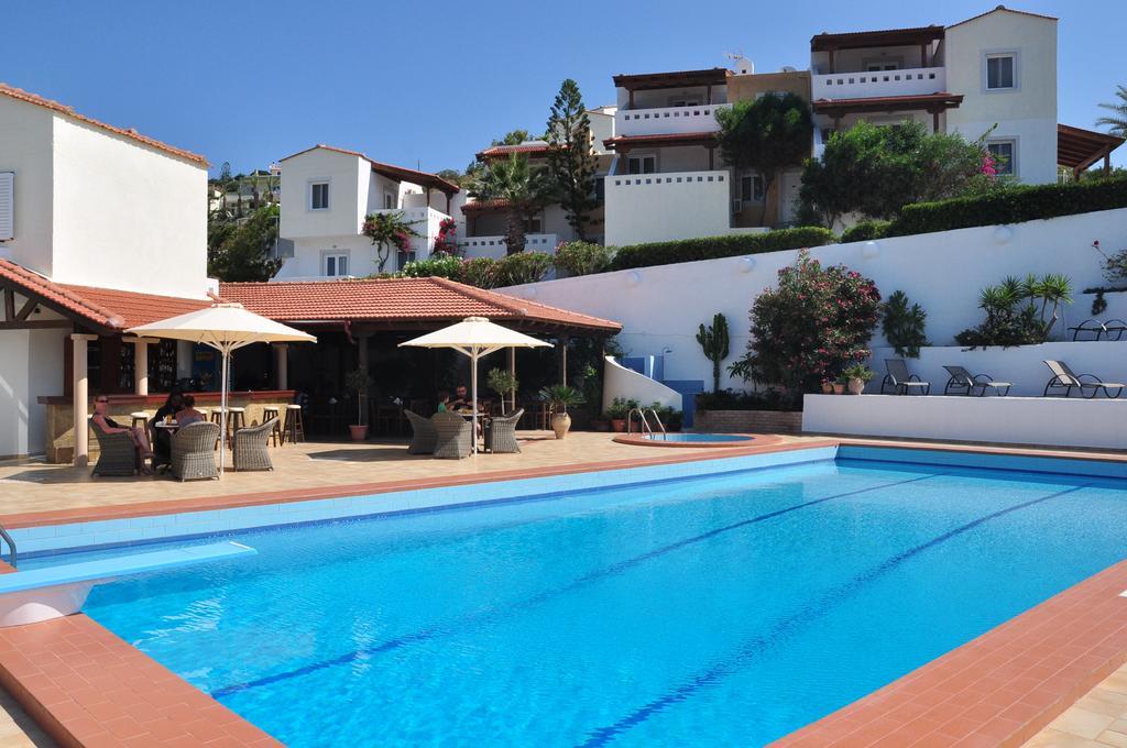 Castri Village Hotel Палекастрон Экстерьер фото